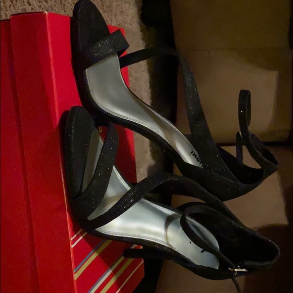 Fioni black sparkly stiletto. - Picture 1 of 8